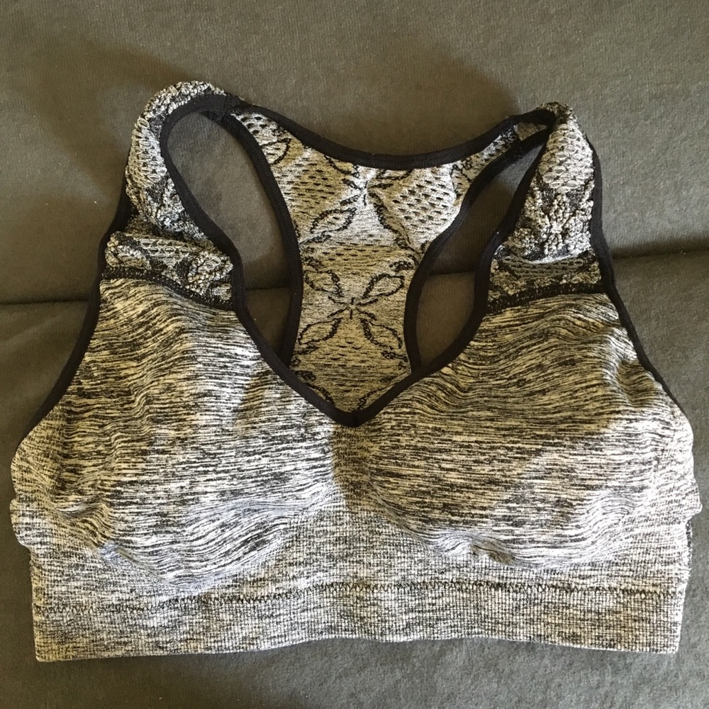 Sports bras(bundle)